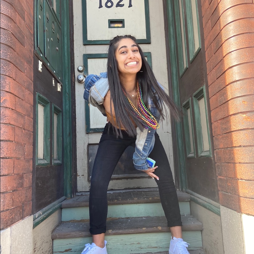 Meet your Posher, Sara